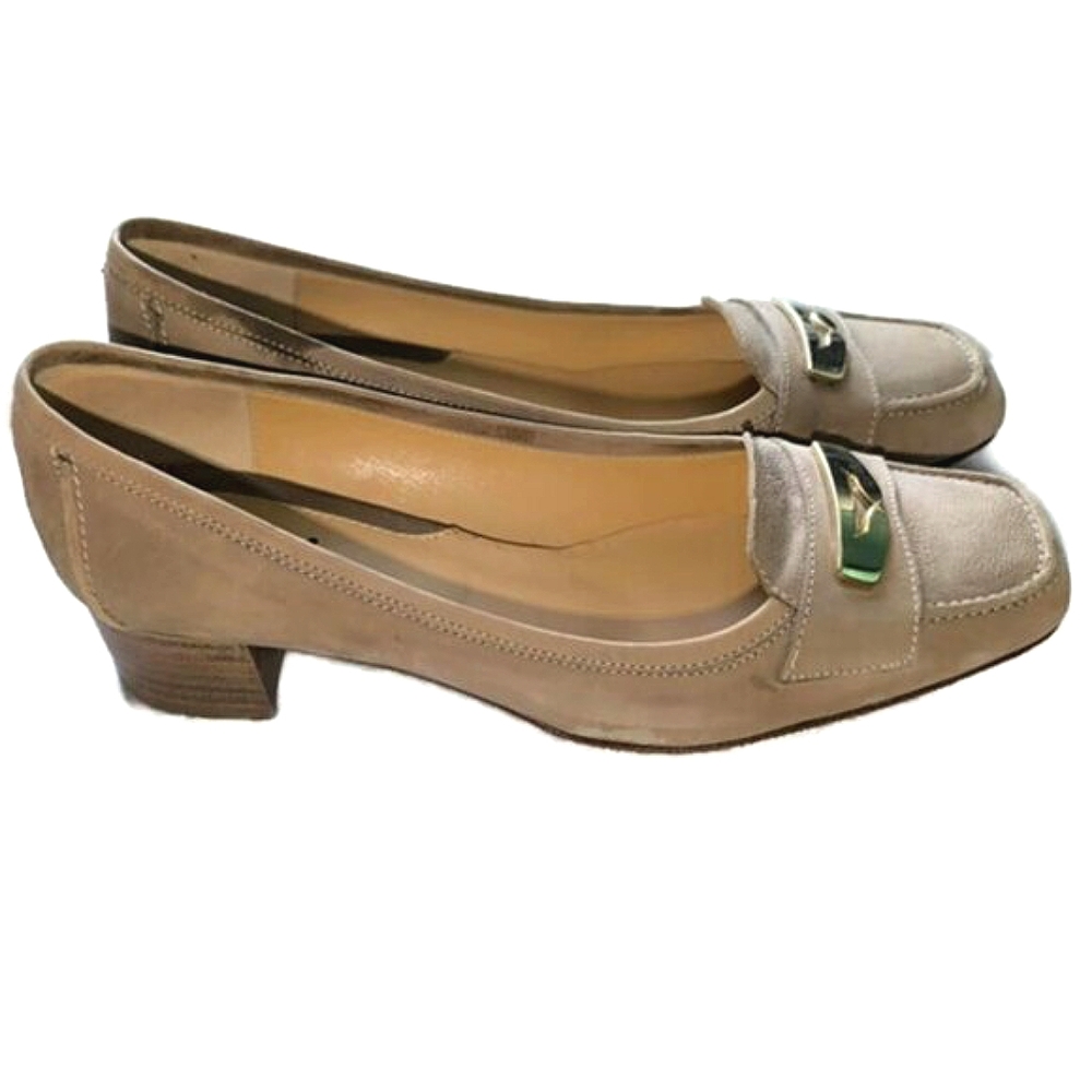 BOTICELLI Women’s Low Heel Beige Suede Loafers Made in Italy Size 7.5